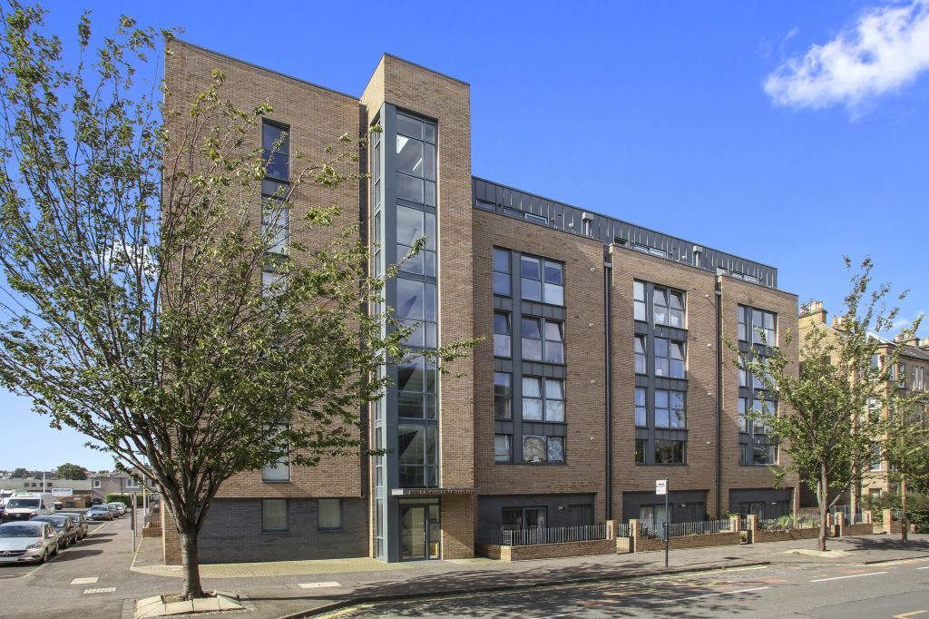 128/6 Mcdonald Road, Leith, Edinburgh EH7  