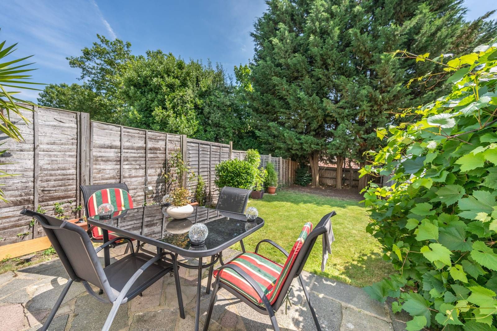 Gladstone Park Gardens, Cricklewood, London NW2