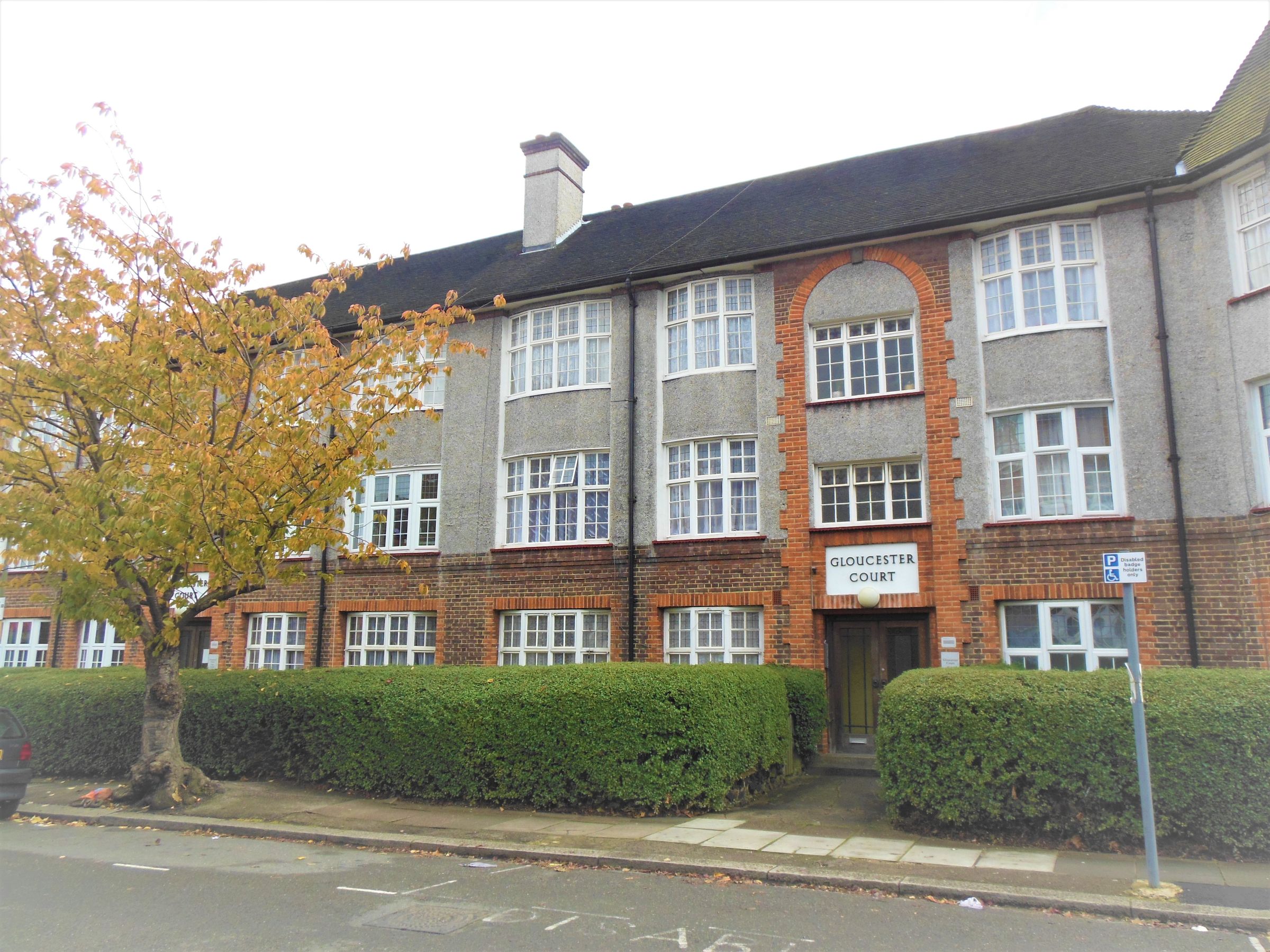 2 bed flat to rent in Gloucester Court, Golders Green Road, Golders Green NW11 Zoopla