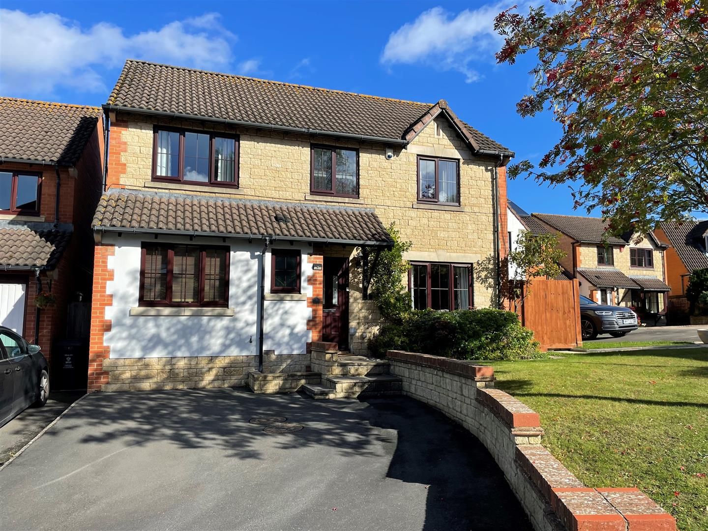 4 bed detached house for sale in Rodway, Wanborough, Swindon SN4 Zoopla