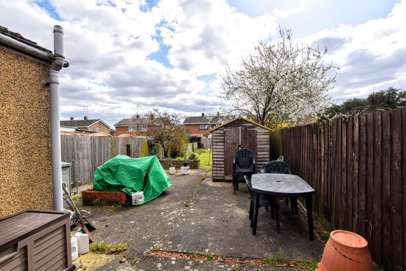 3 bed semidetached house for sale in Water Eaton Road, Bletchley