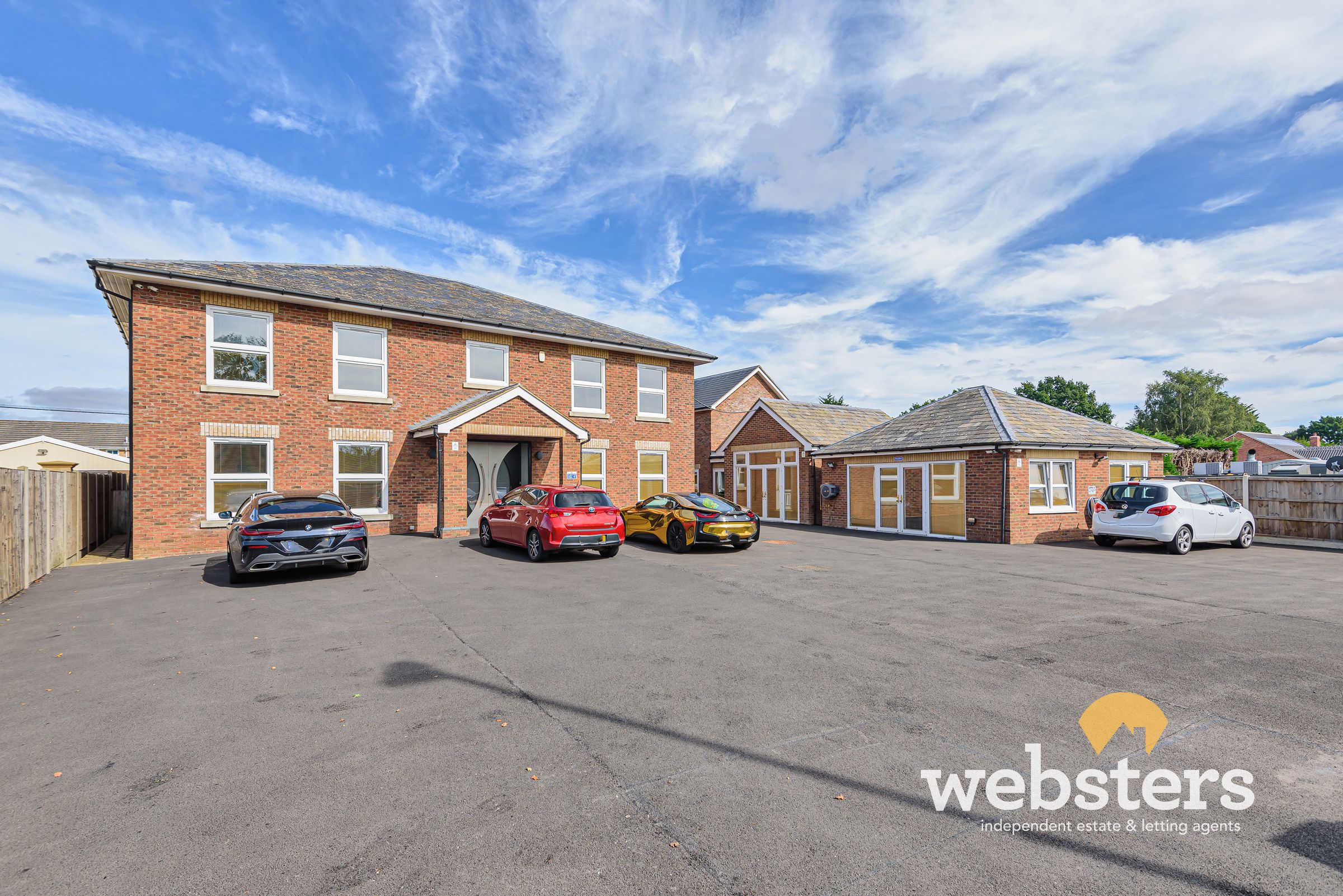 7 bed detached house for sale in Fakenham Road, Taverham, Norwich NR8