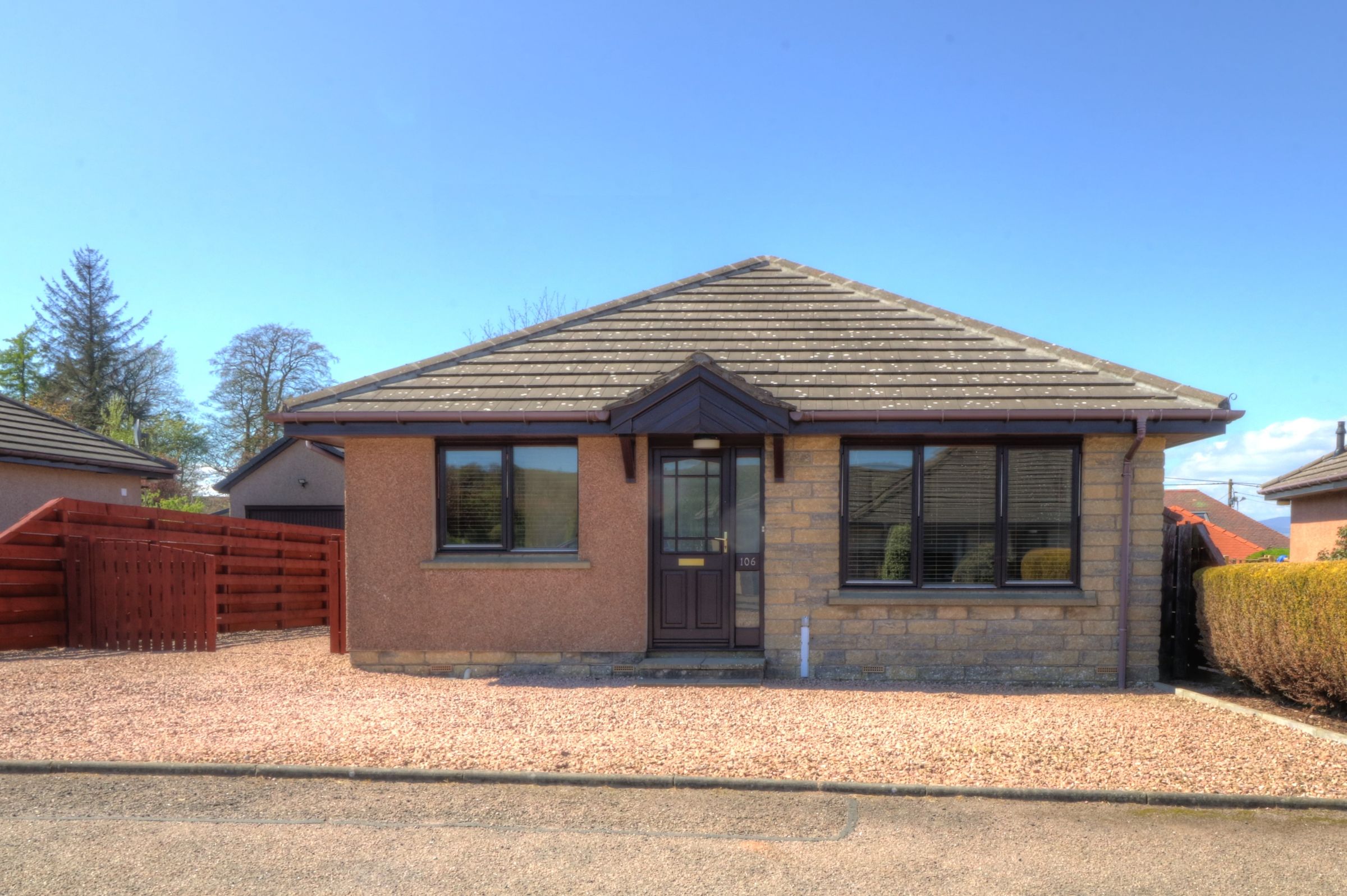 3 bed detached bungalow for sale in Kirkburn, Laurencekirk AB30 Zoopla