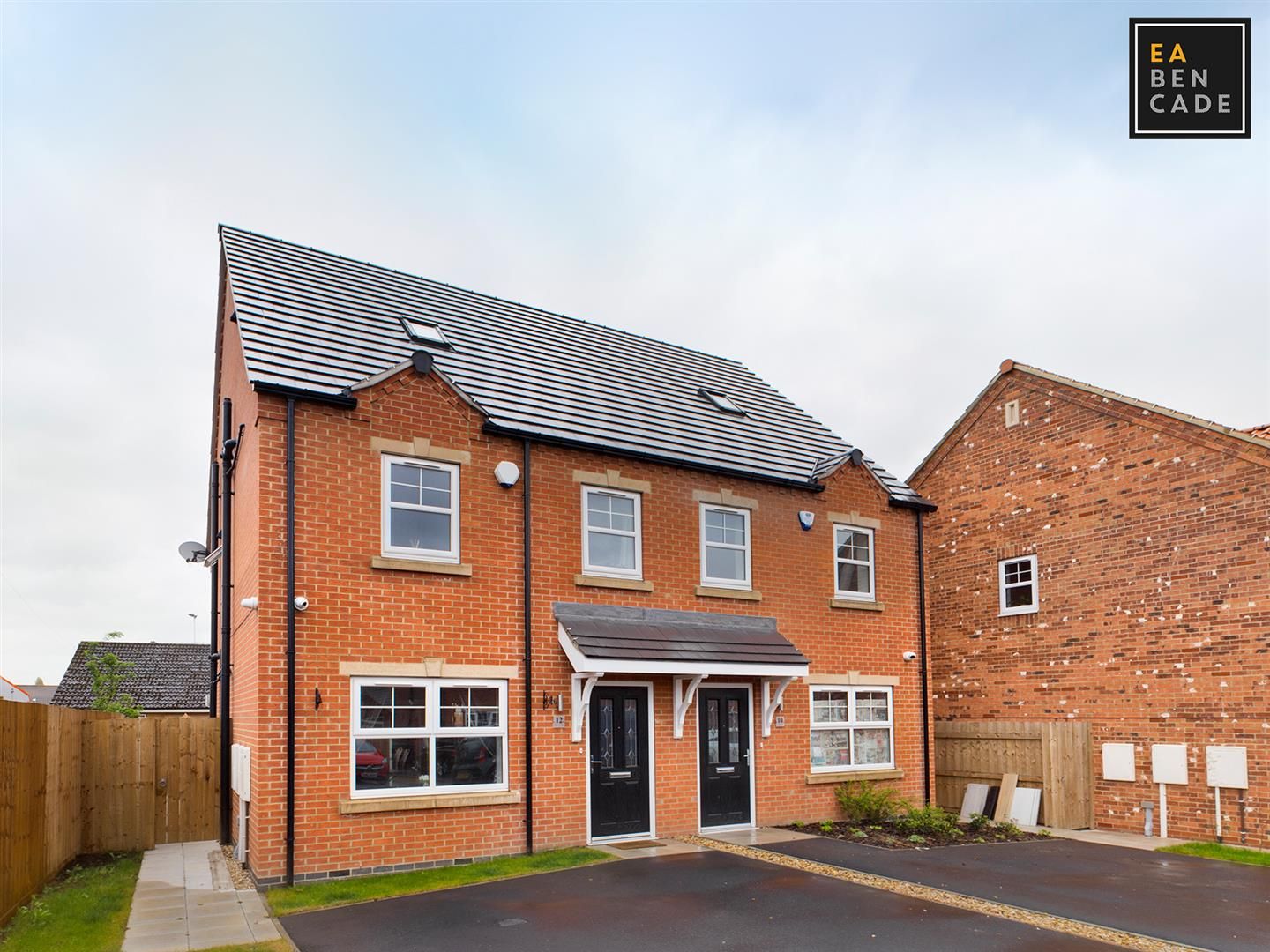 3 bed town house for sale in Camrose Court, Yaddlethorpe Grange