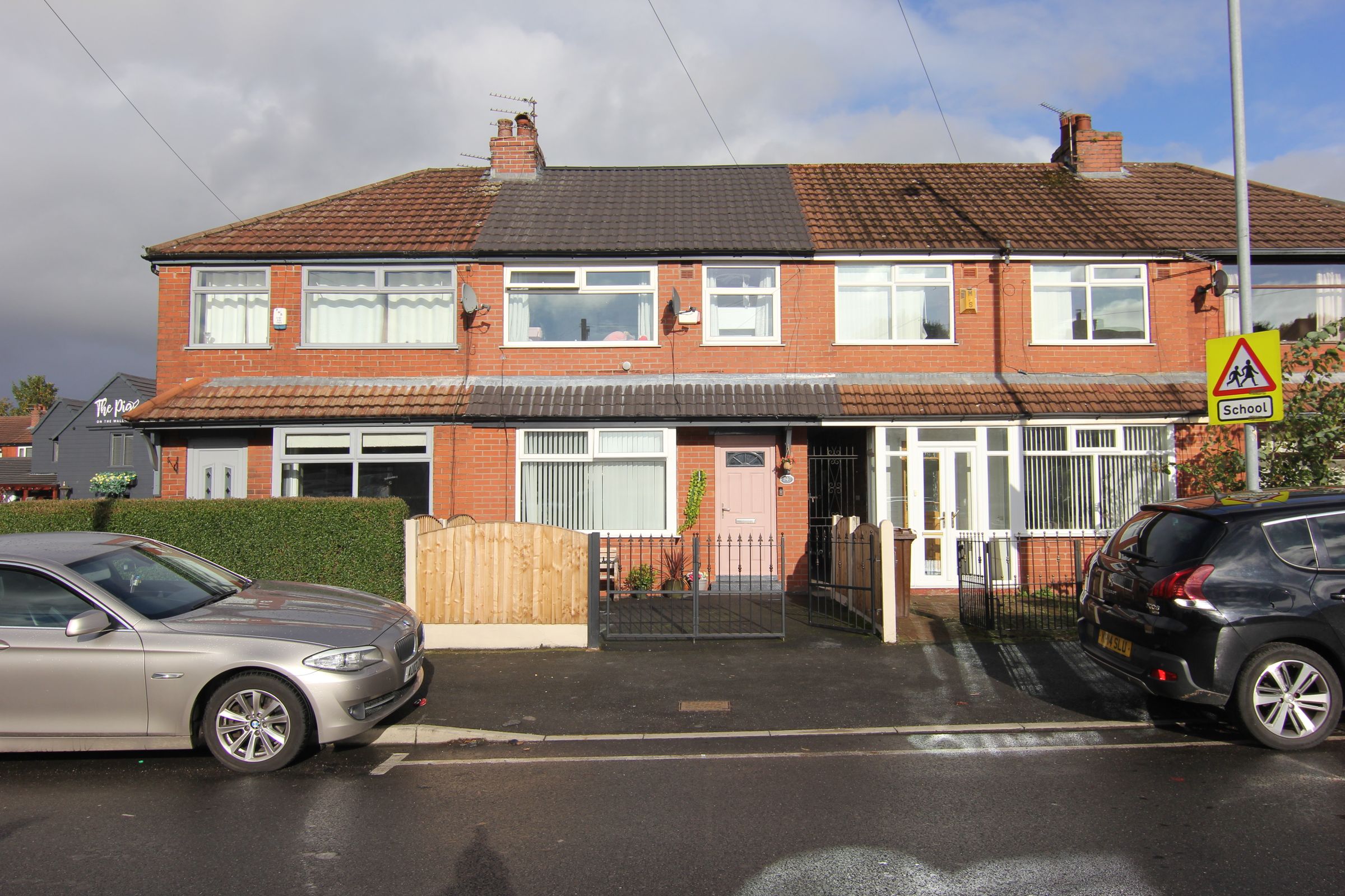2 bed mews house to rent in Greenside Lane, Droylsden, Manchester M43