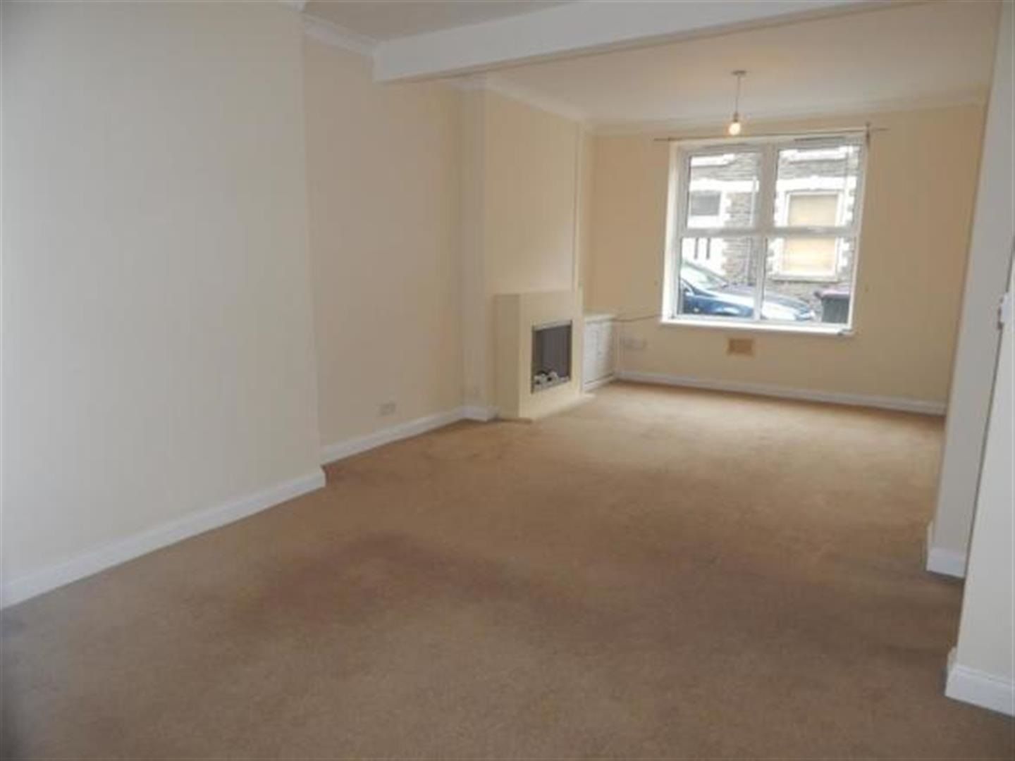 2 bed end terrace house for sale in Mervyn Terrace, Osborne Road