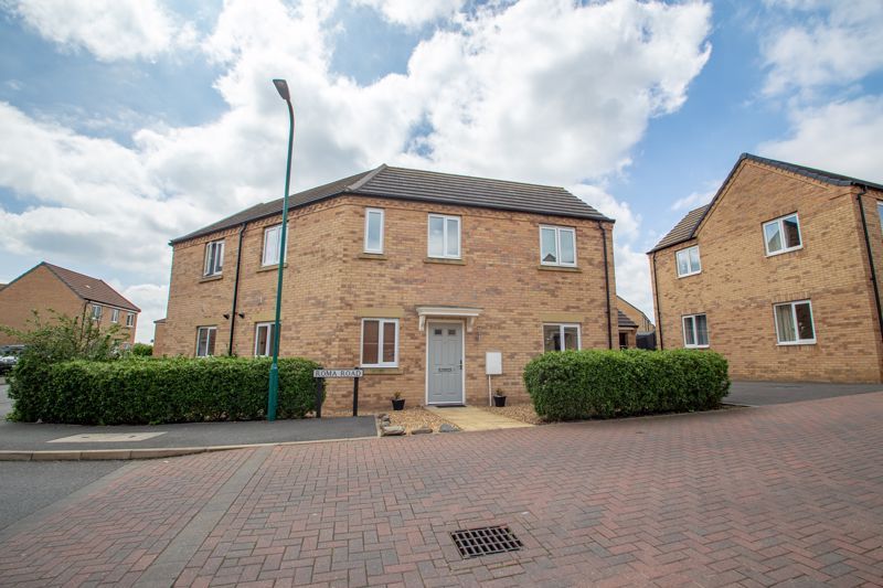 3 bed semidetached house for sale in Roma Road, Cardea/Stanground