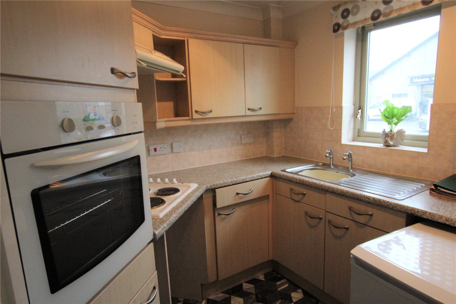 1 bed flat to rent in 1, Blackhall Croft, Blackhall Road, Kendal