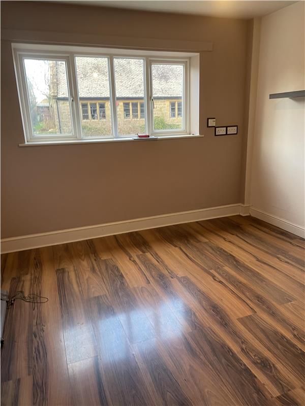 Office to let in The Old Garage, North Street, Shepton Beauchamp