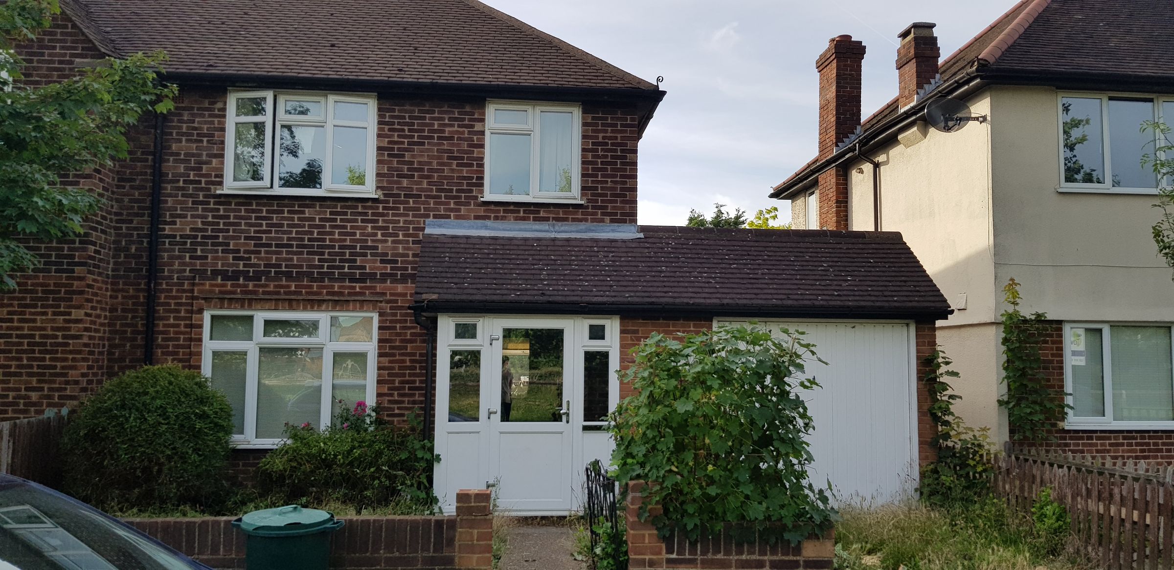 4 bed detached house to rent in Chertsey Road, Twickenham / Richmond