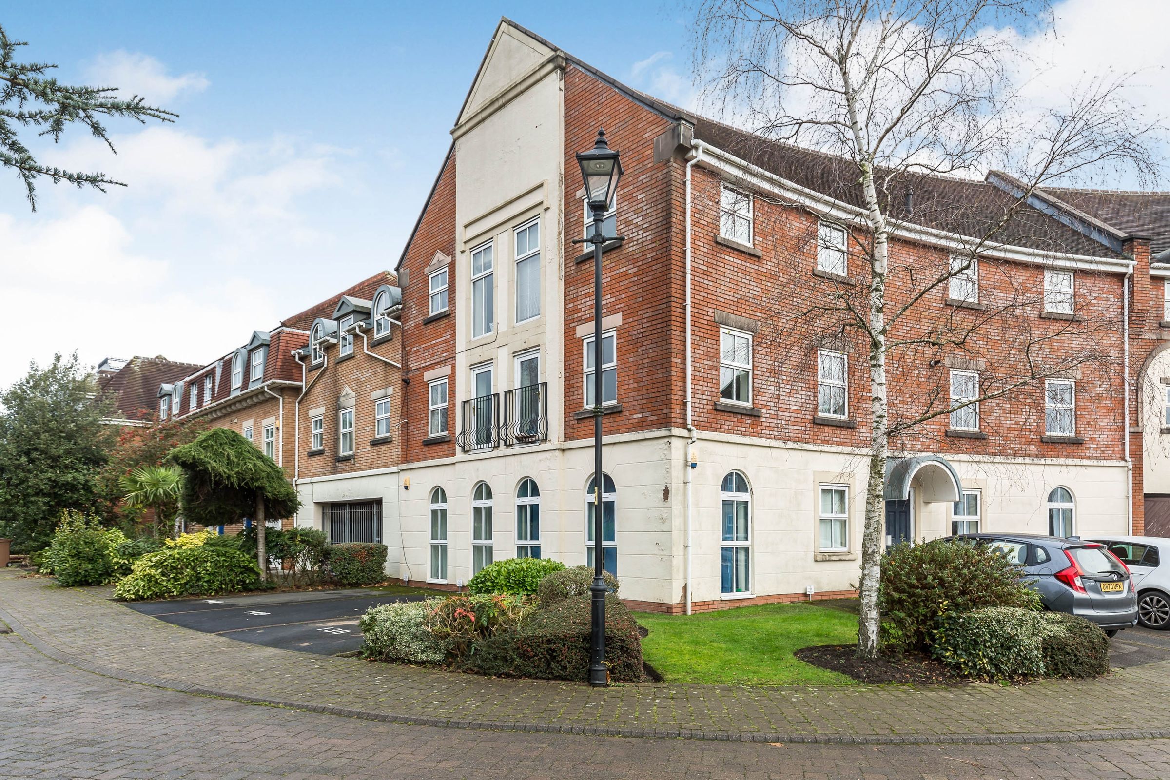 2 bed flat to rent in Holland House Road, WaltonLeDale, Preston PR5