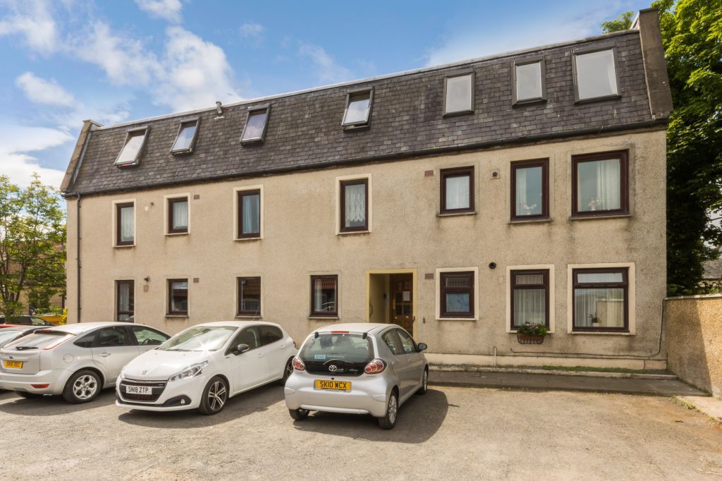 14/9 Figgate Street, Edinburgh EH15  