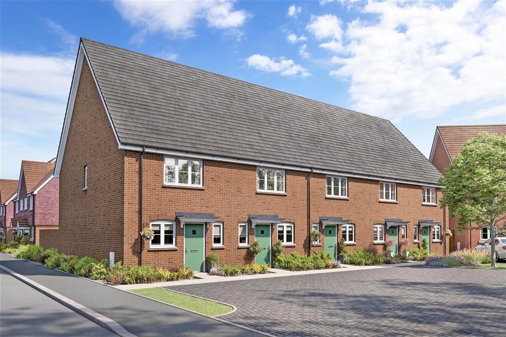 2 bed end terrace house for sale in Hawthorn Way, Paddock Wood