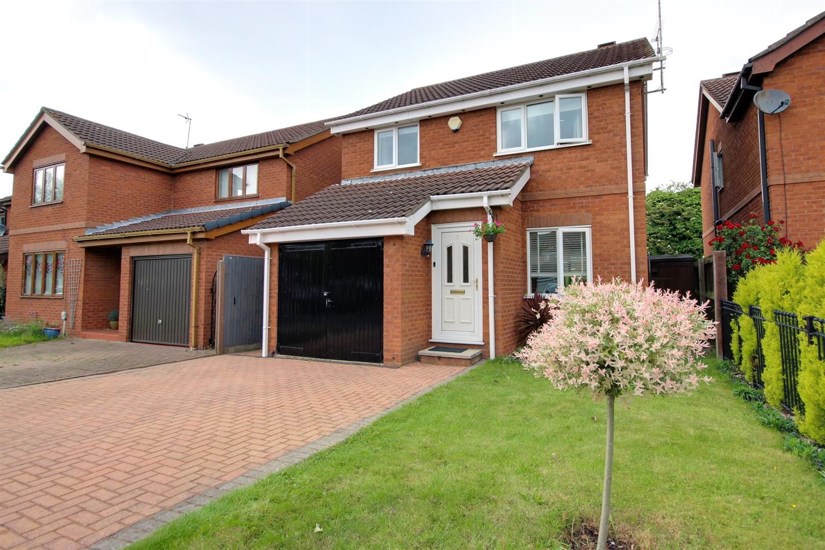 3 bed detached house for sale in Danesway, Beverley HU17 Zoopla