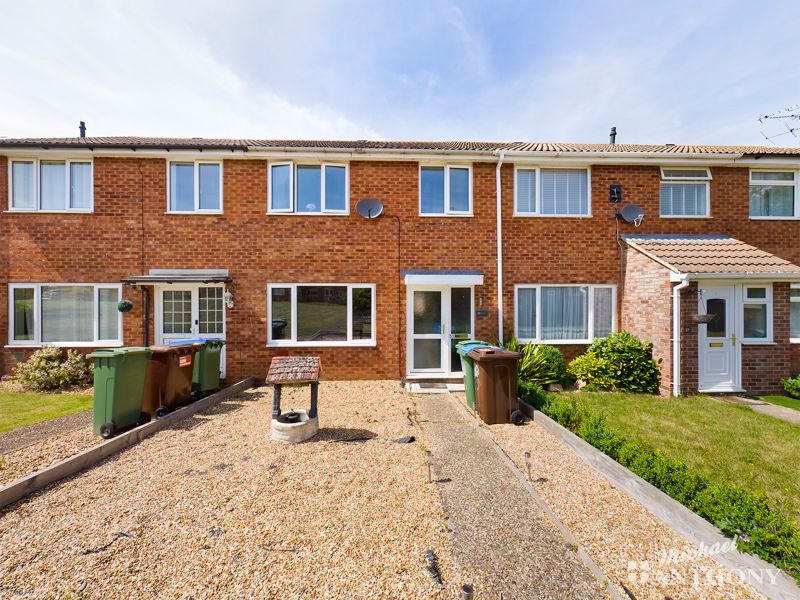 3 bed terraced house for sale in Orwell Drive, Aylesbury HP21 Zoopla