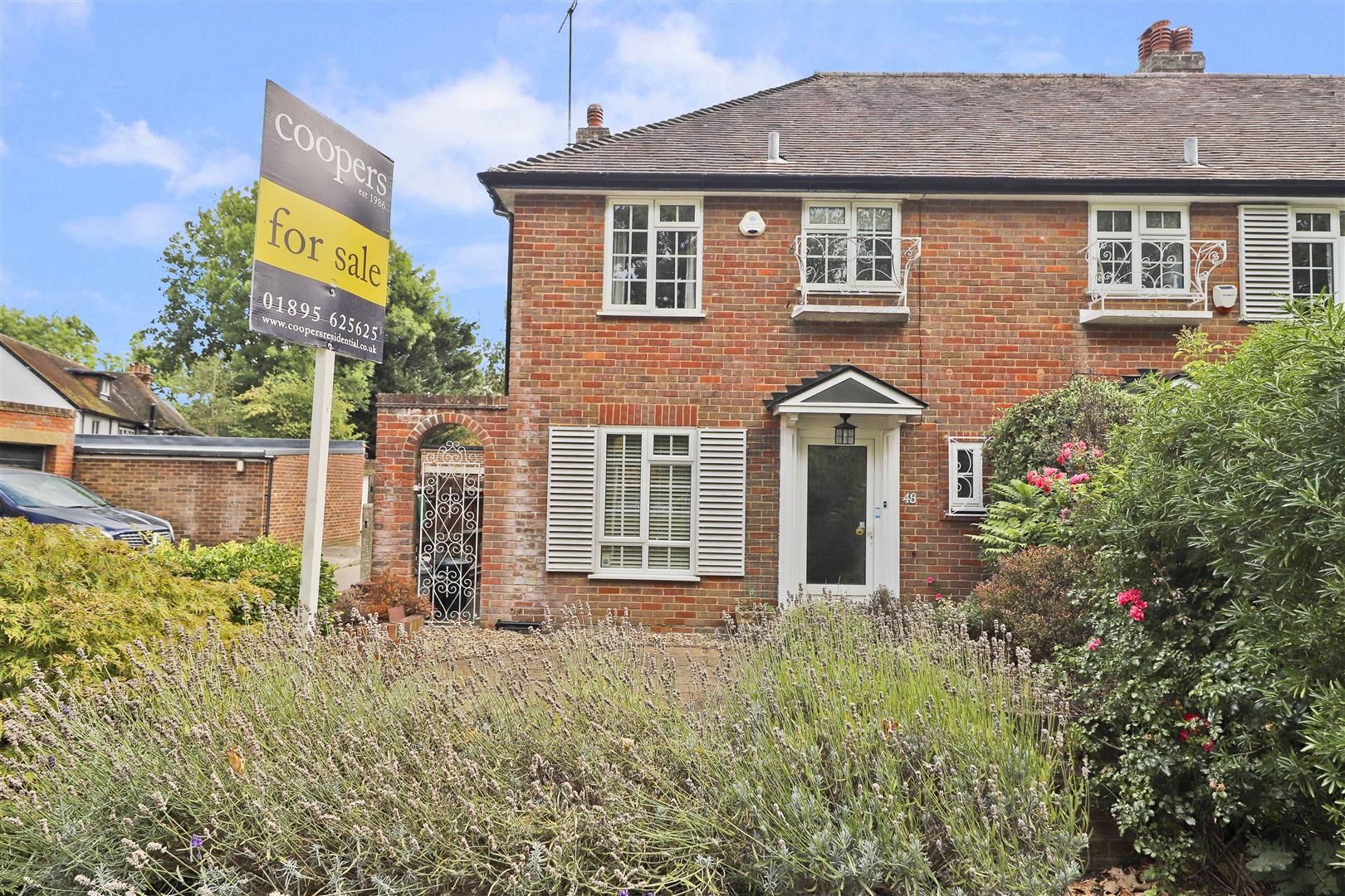 2 bed end terrace house for sale in The Sigers, Pinner HA5 Zoopla