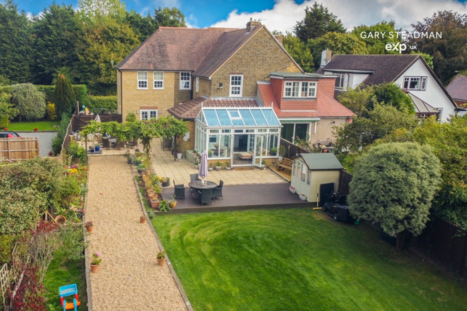 5 bed semidetached house for sale in Green Court Road, Crockenhill BR8