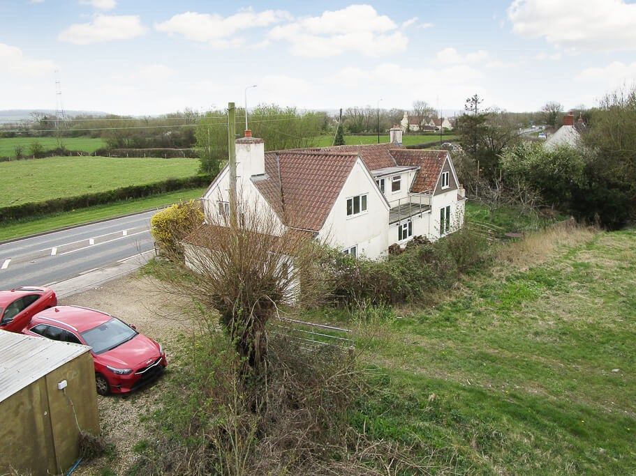 2 bed cottage for sale in Hewish, WestonSuperMare BS24 Zoopla