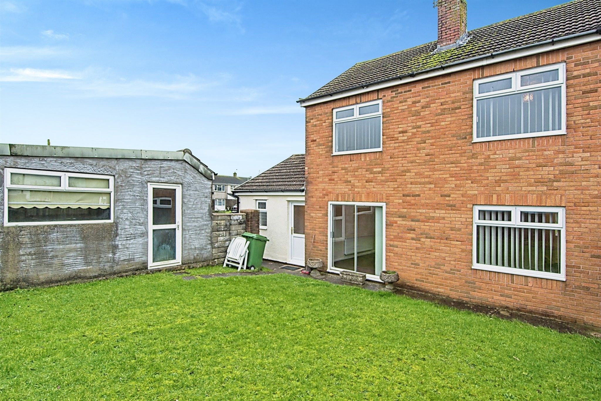 3 bed semidetached house for sale in Beech Road, Llanharry, Pontyclun