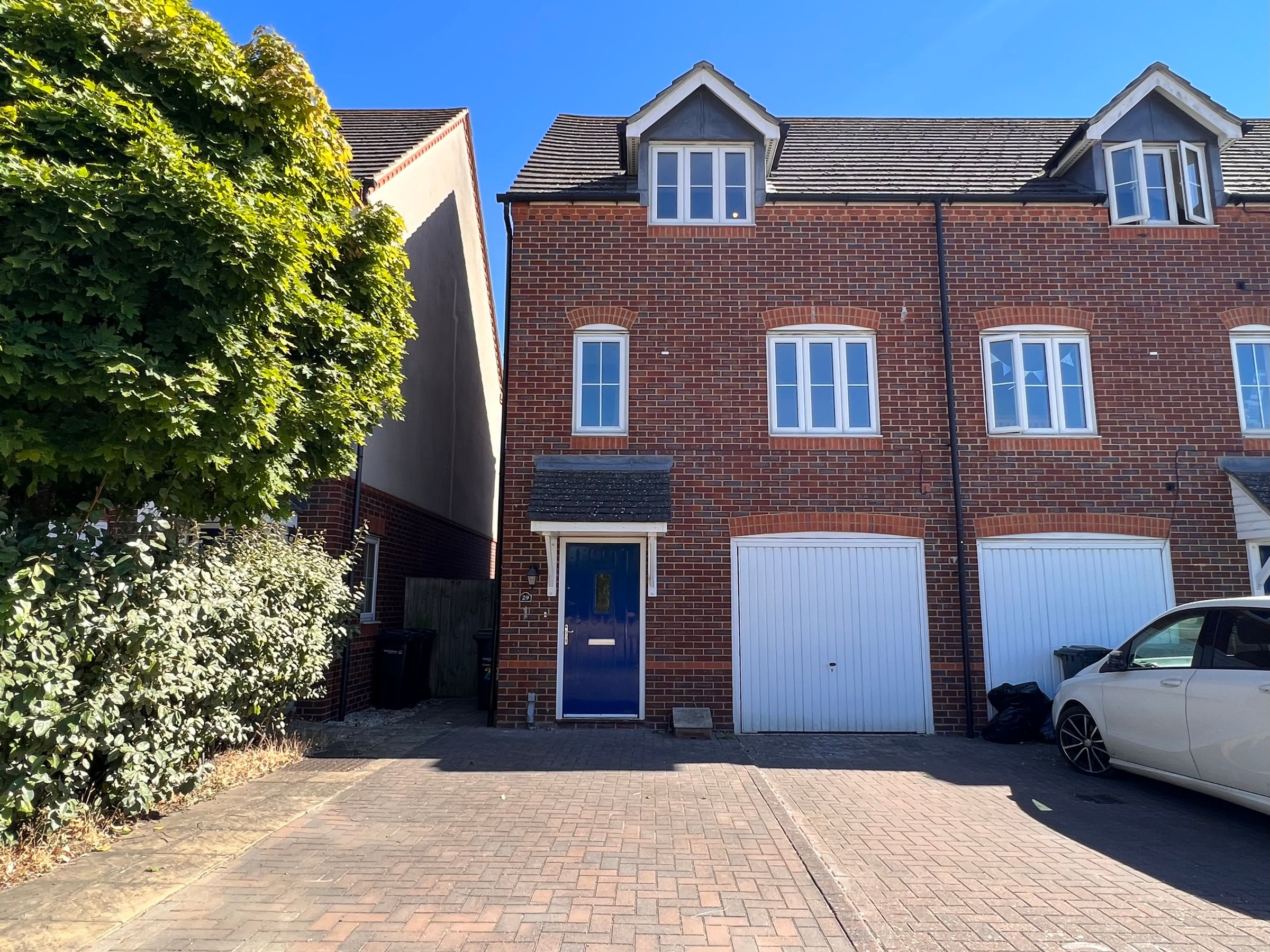 3 bed end terrace house to rent in Quarry Close, Northfleet, Gravesend DA11 Zoopla