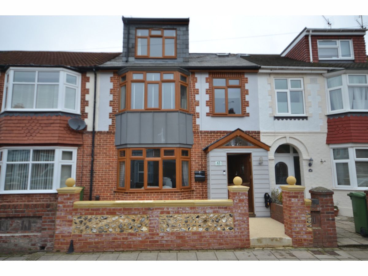 4 bed terraced house for sale in Cedar Grove, Portsmouth PO3 Zoopla