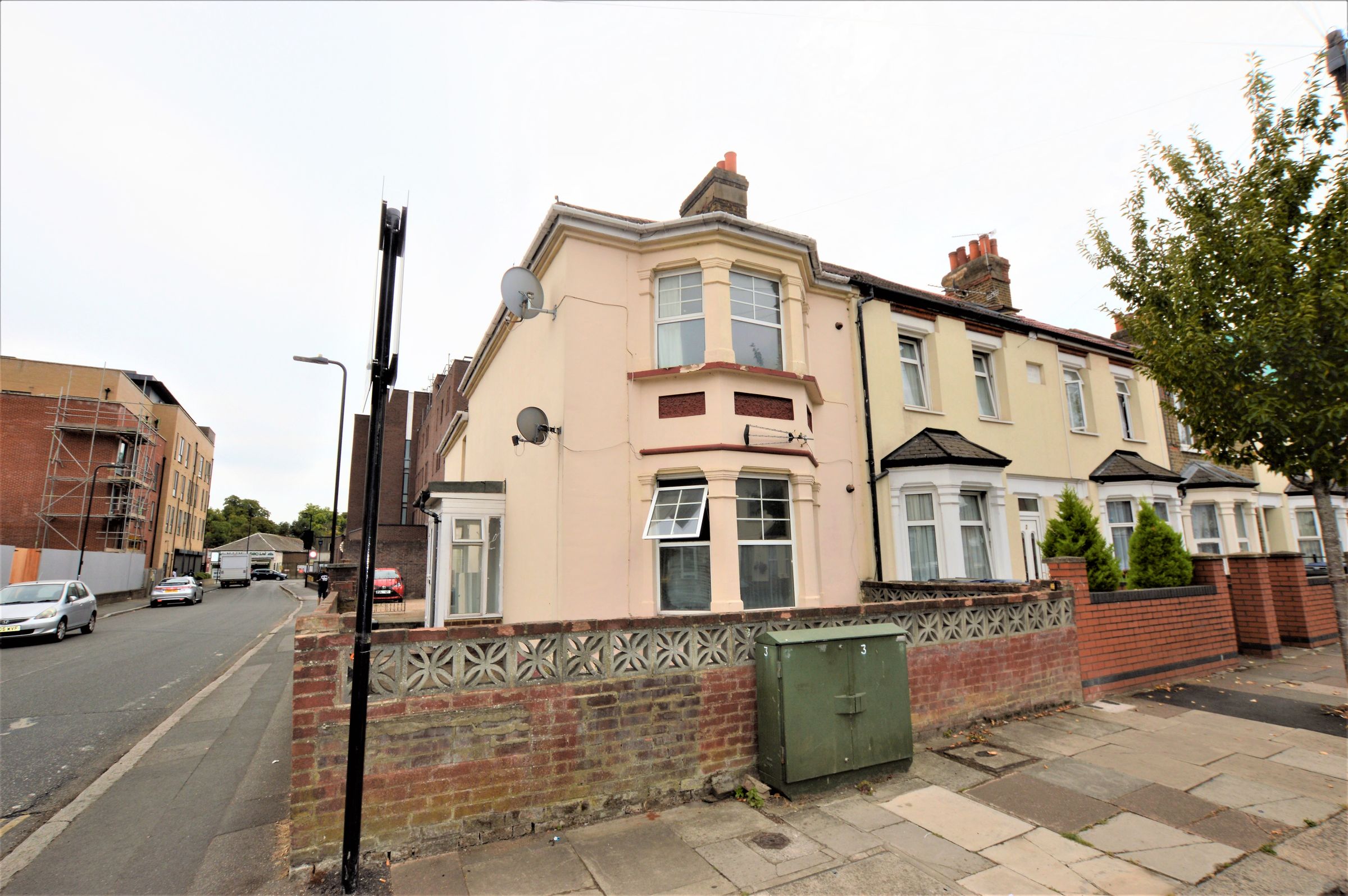 3 bed terraced house for sale in North Road, Southall UB1 Zoopla