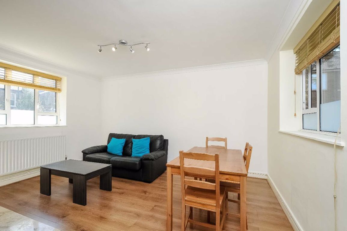 1 bed flat to rent in St. James's Close, London SW17 Zoopla