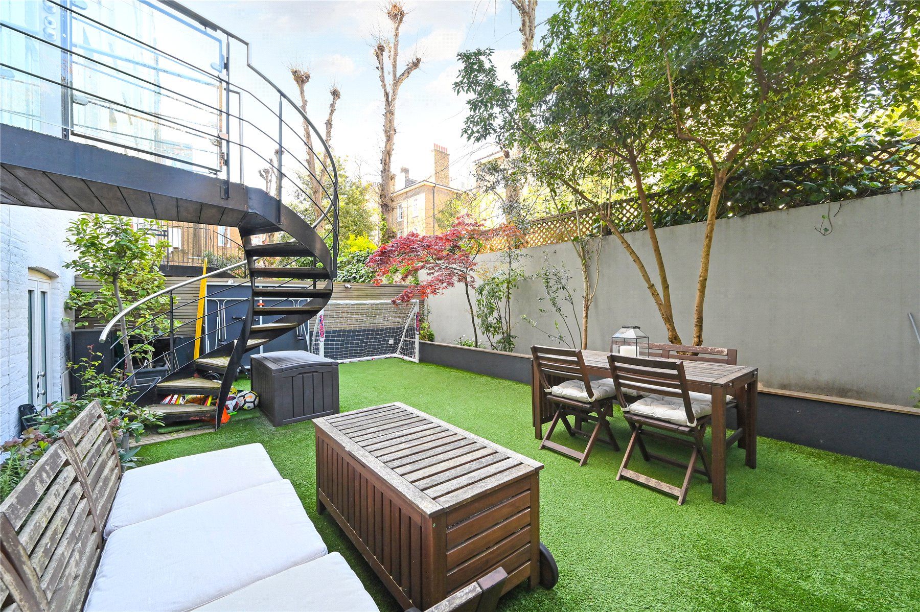 Boltons Court, 216 Old Brompton Road, Earl's Court SW5