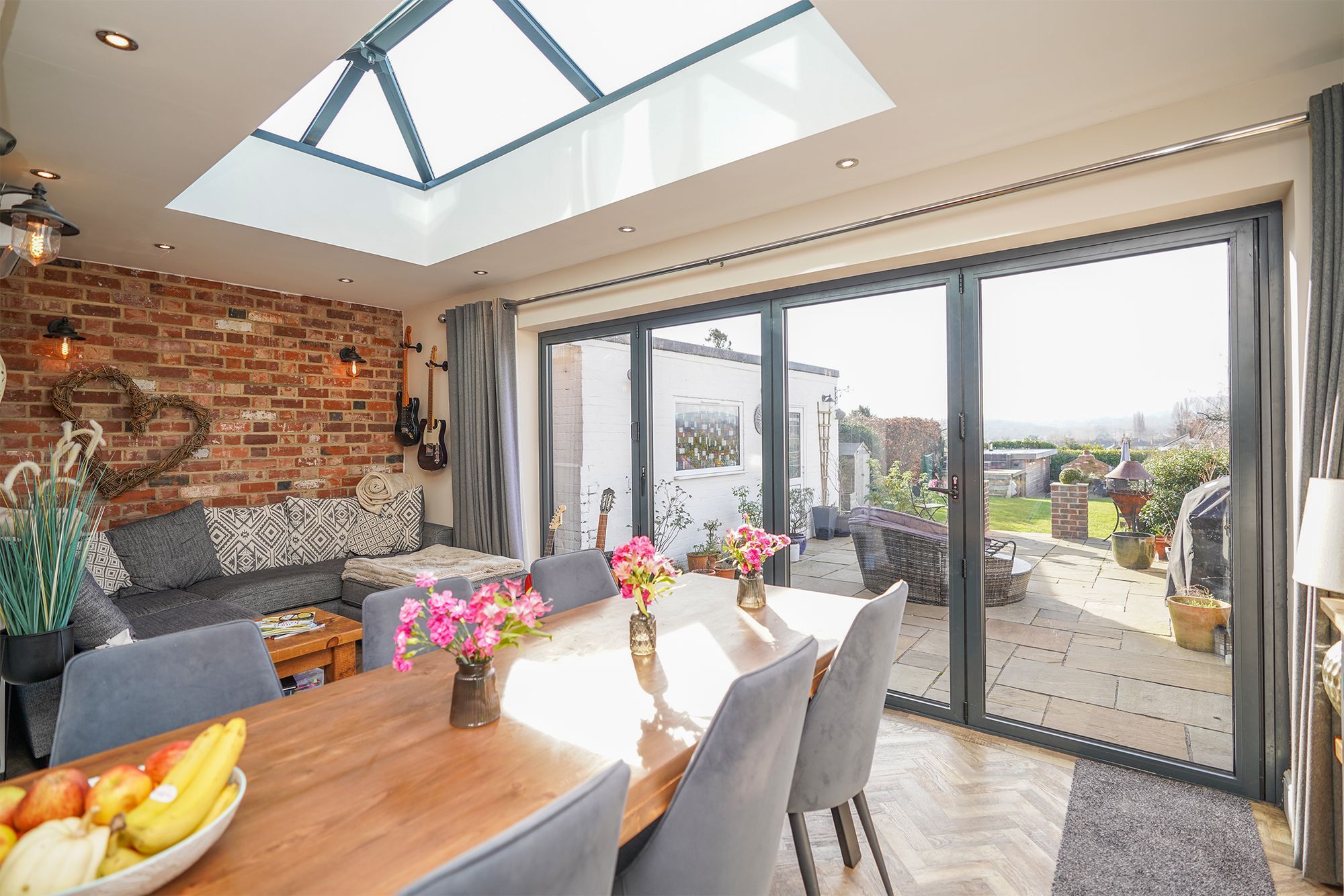 3 bed semidetached house for sale in Brockwell Lane, Chesterfield S40