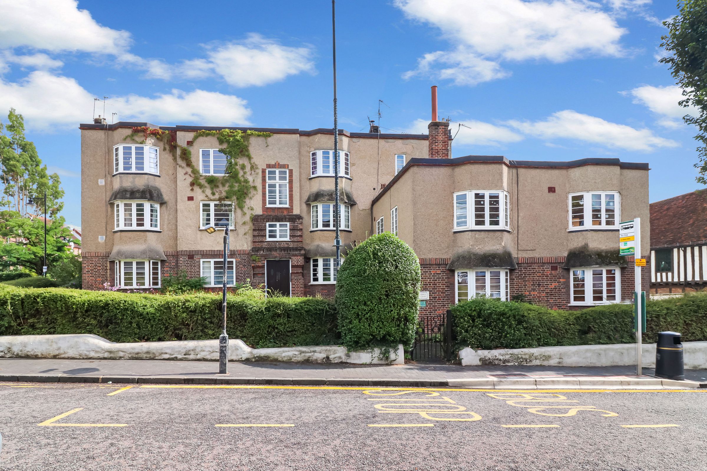 2 bed for sale in Abbey Court, Holywell Hill, St Albans AL1 Zoopla