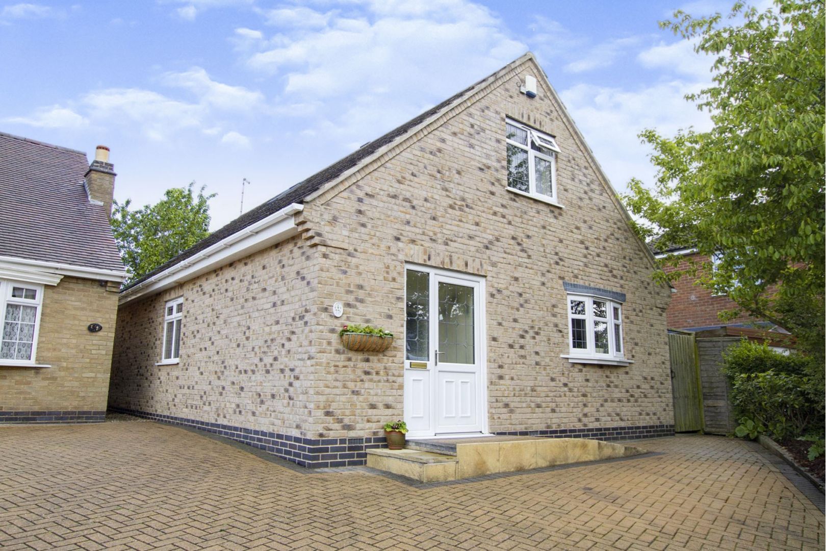 3 bed detached house for sale in Main Street, Newbold Verdon LE9 Zoopla