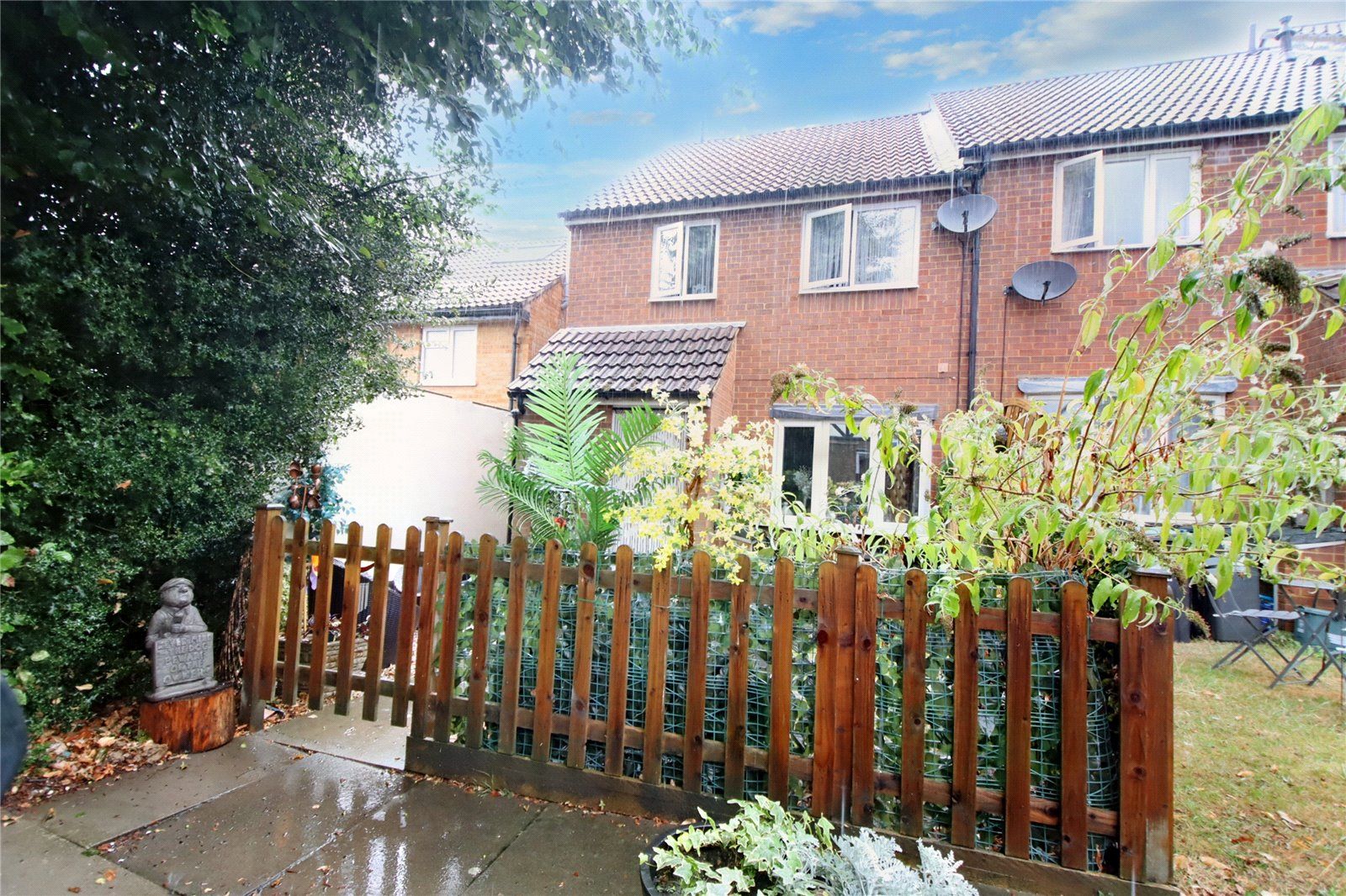 1 bed end terrace house for sale in Newell Rise, Nash Mills, Hemel