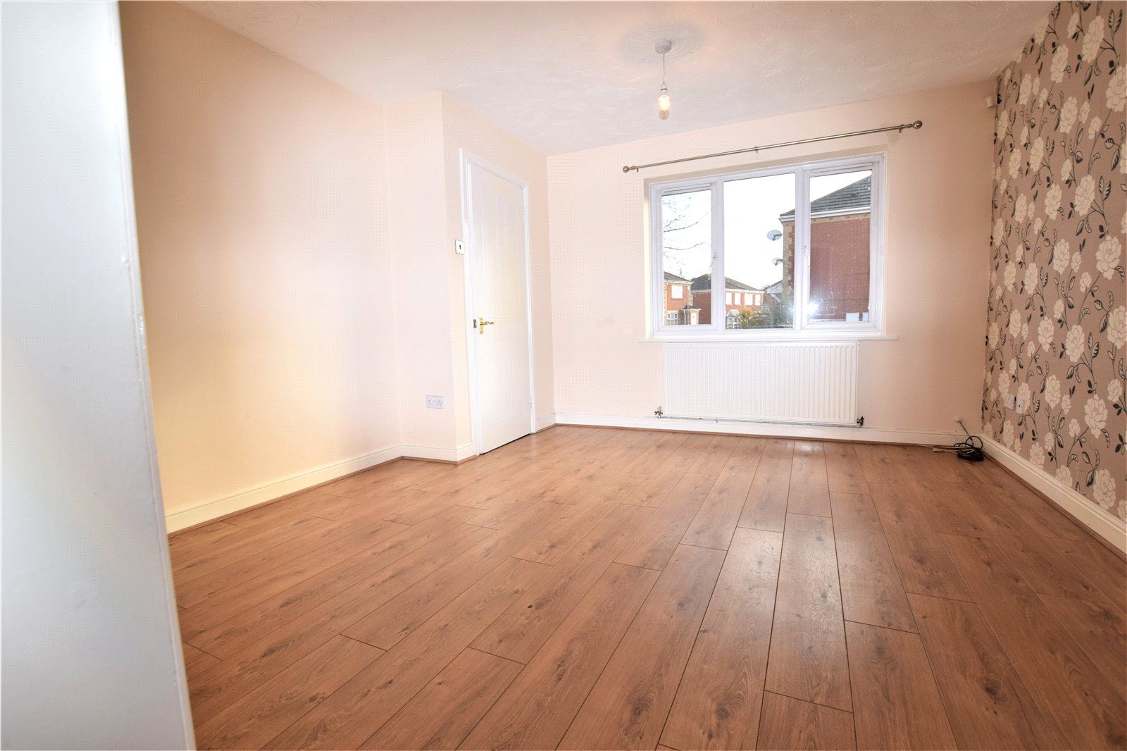 3 bed semidetached house to rent in Crosswaters Close, Wootton Fields