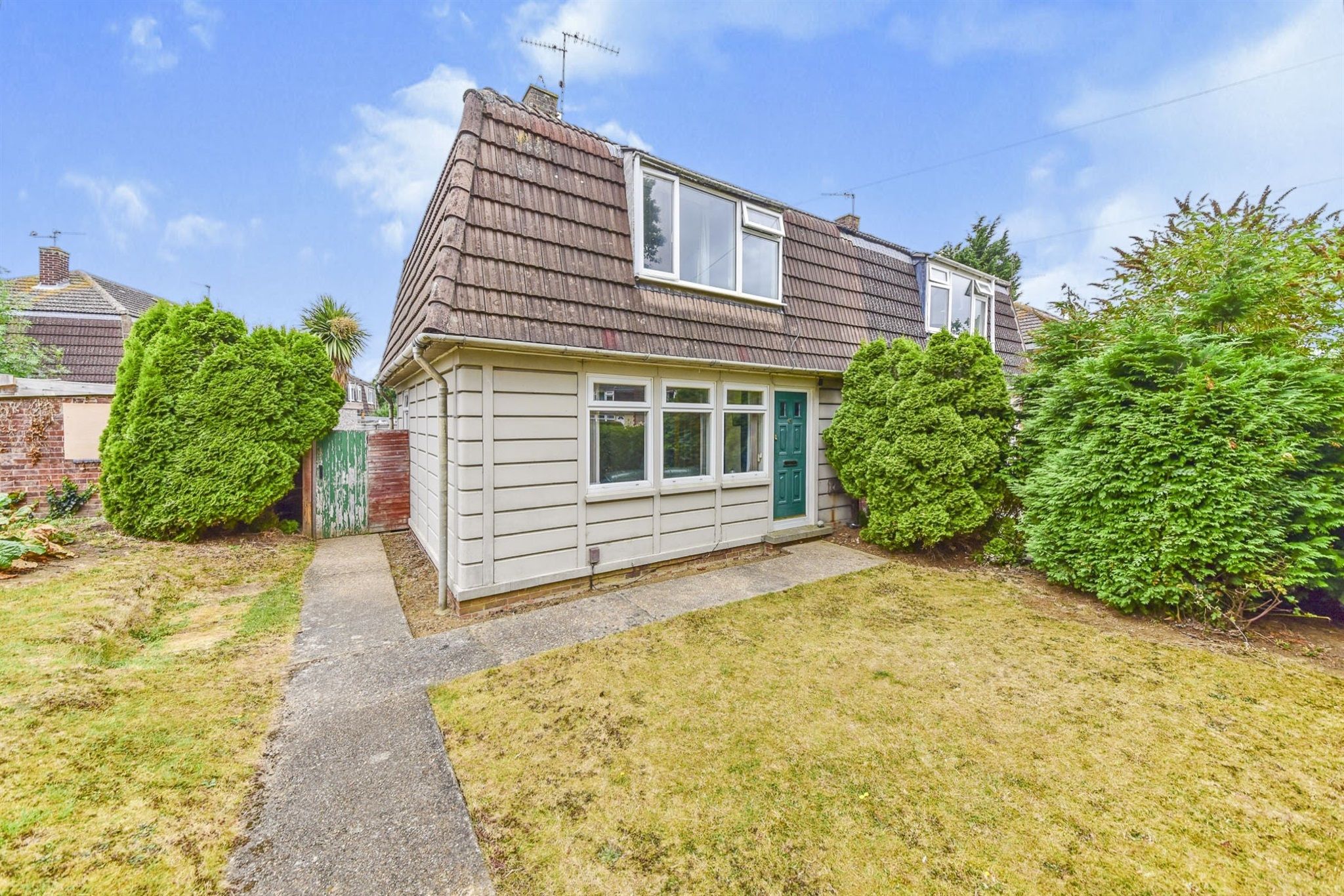 3 bed semidetached house for sale in Canberra Crescent, Grantham NG31