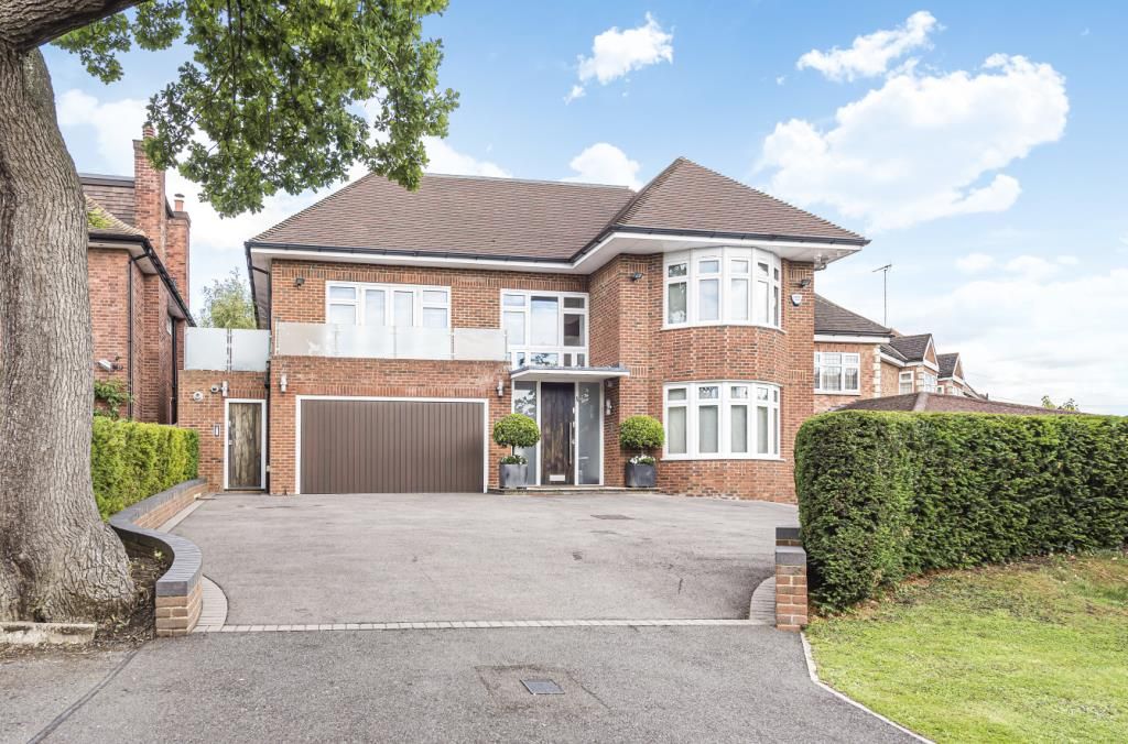 Crooked Usage, Finchley N3  