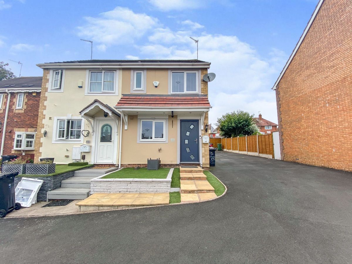 2 bed terraced house for sale in Whitebeam Close, Lower Gornal, Dudley DY3 Zoopla