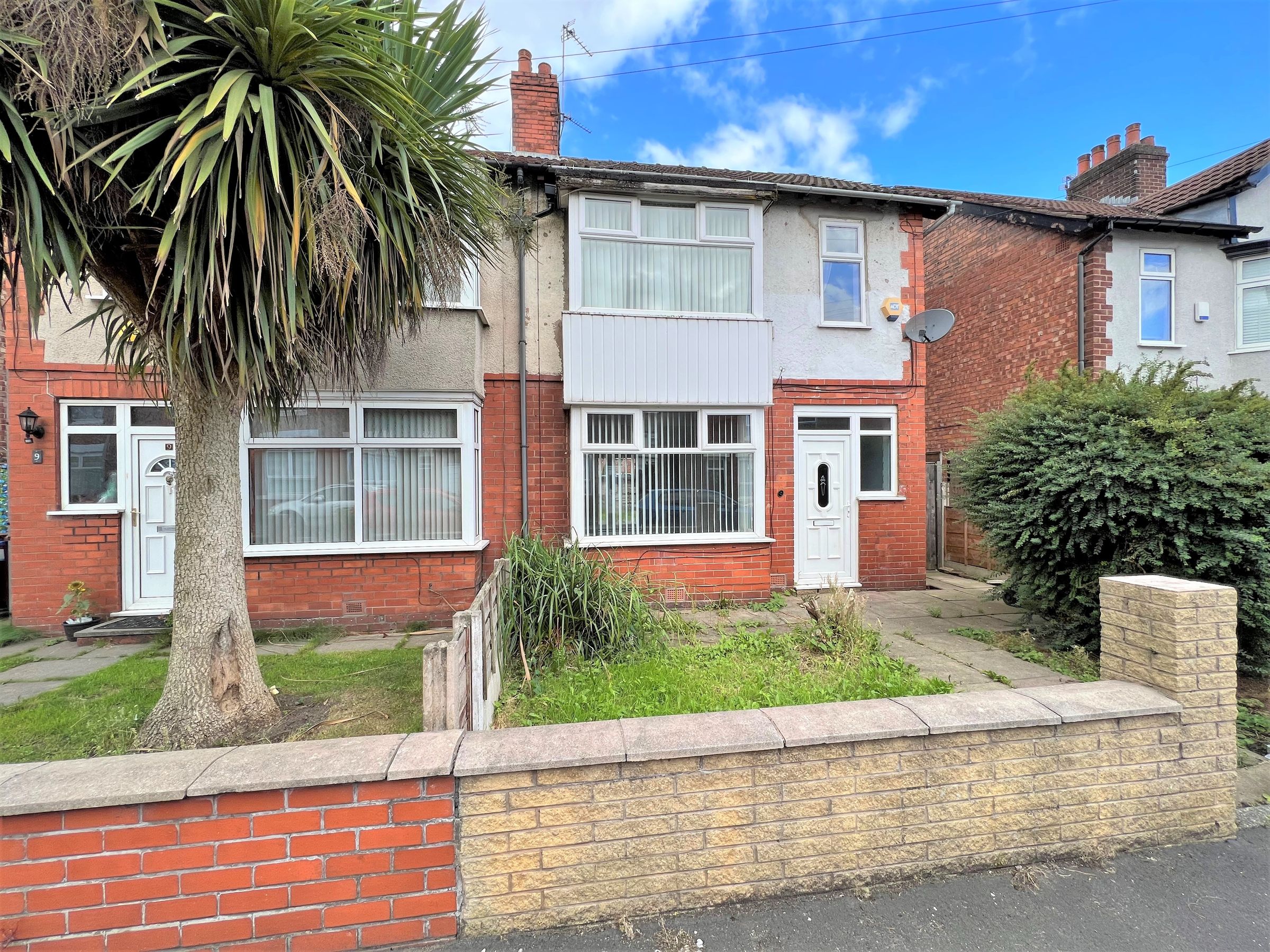 3 bed semidetached house for sale in Lichfield Avenue, Stockport SK5