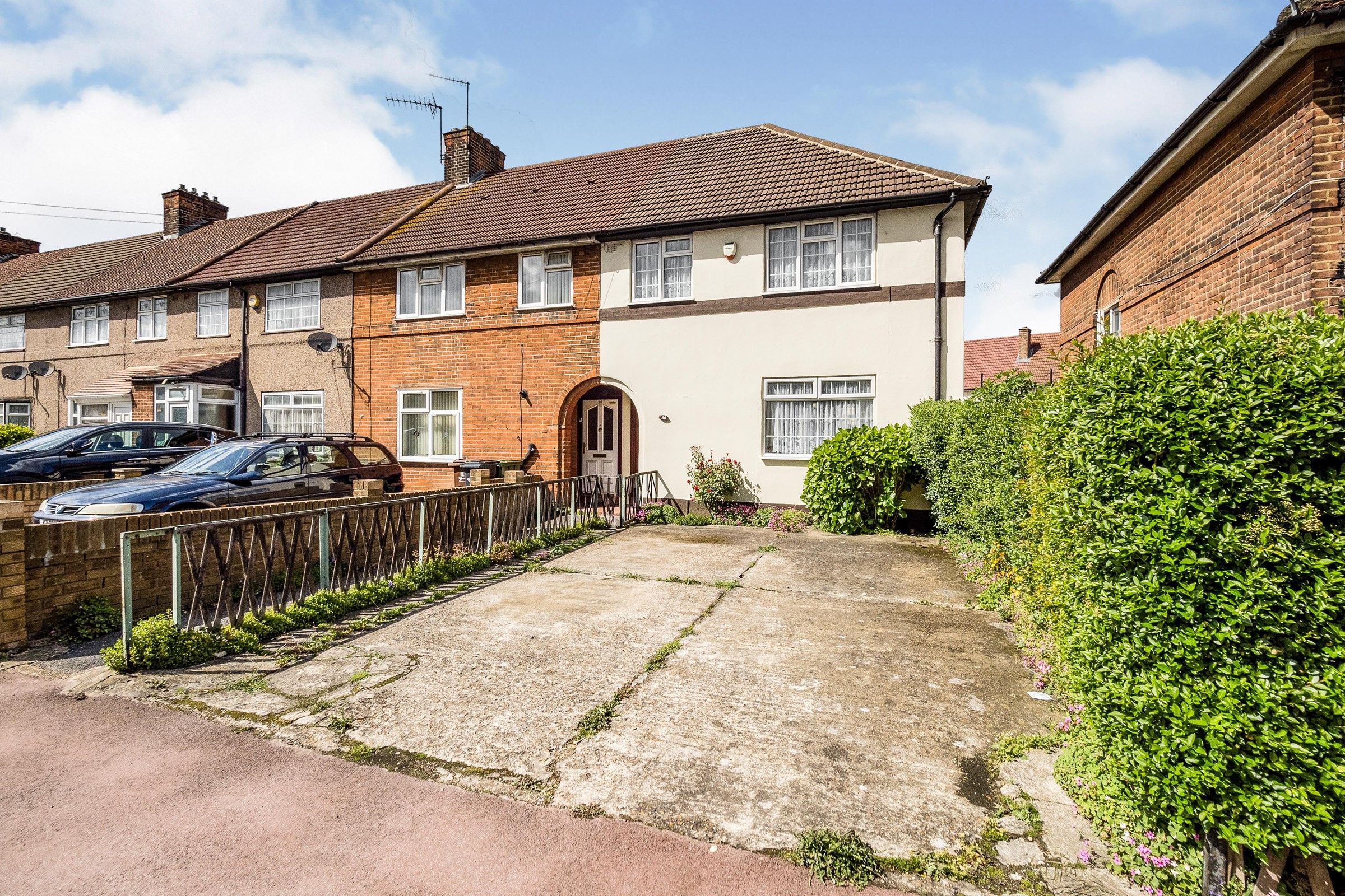 3 bed end terrace house for sale in Ford Road, Dagenham RM10 Zoopla