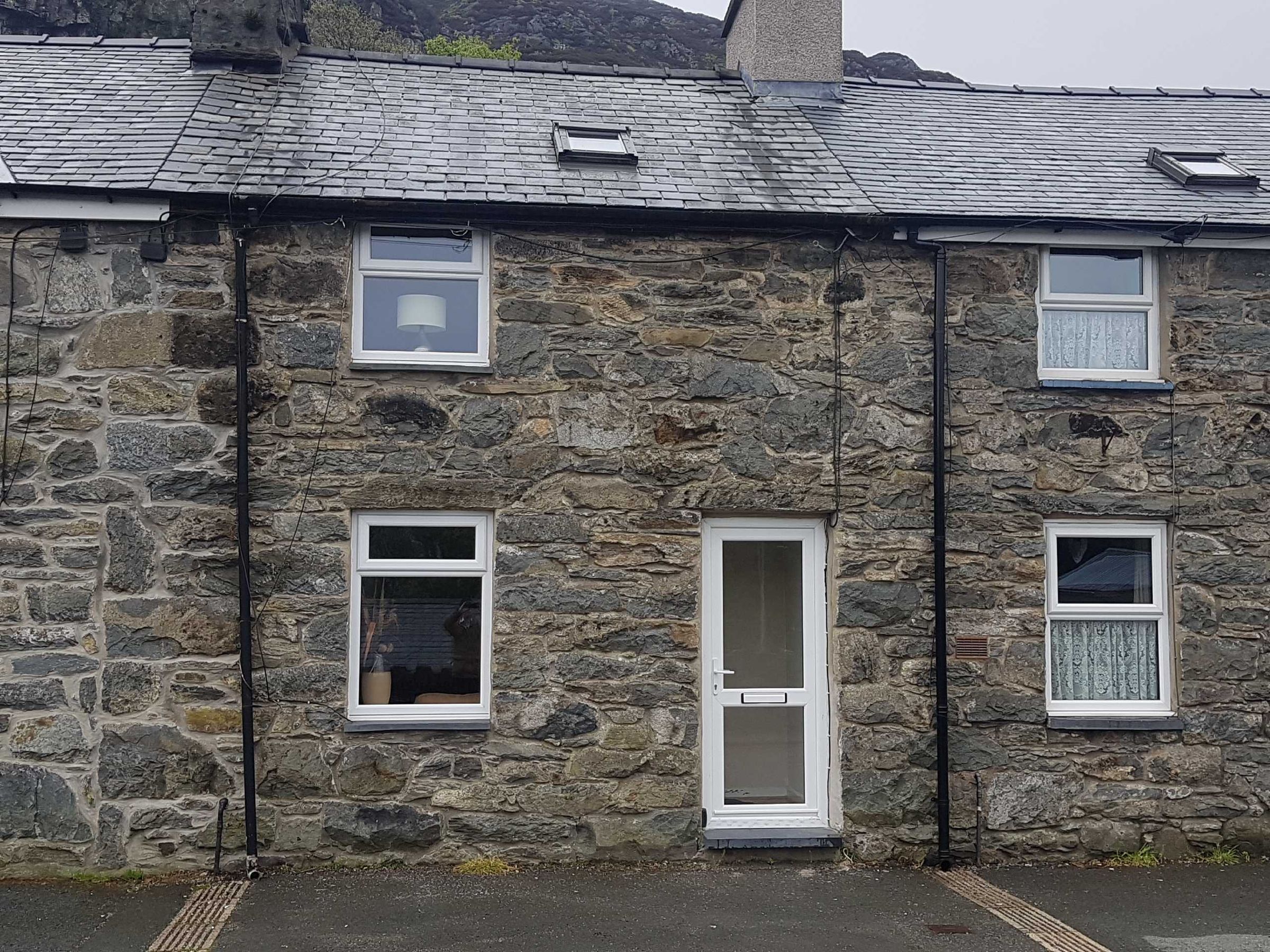 1 bed terraced house to rent in Trem Y Bwlch, Fron Fawr, Blaenau