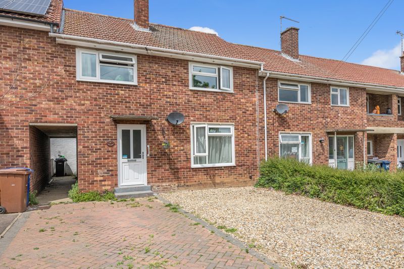 3 bed terraced house for sale in Severn Road, Bury St. Edmunds IP32