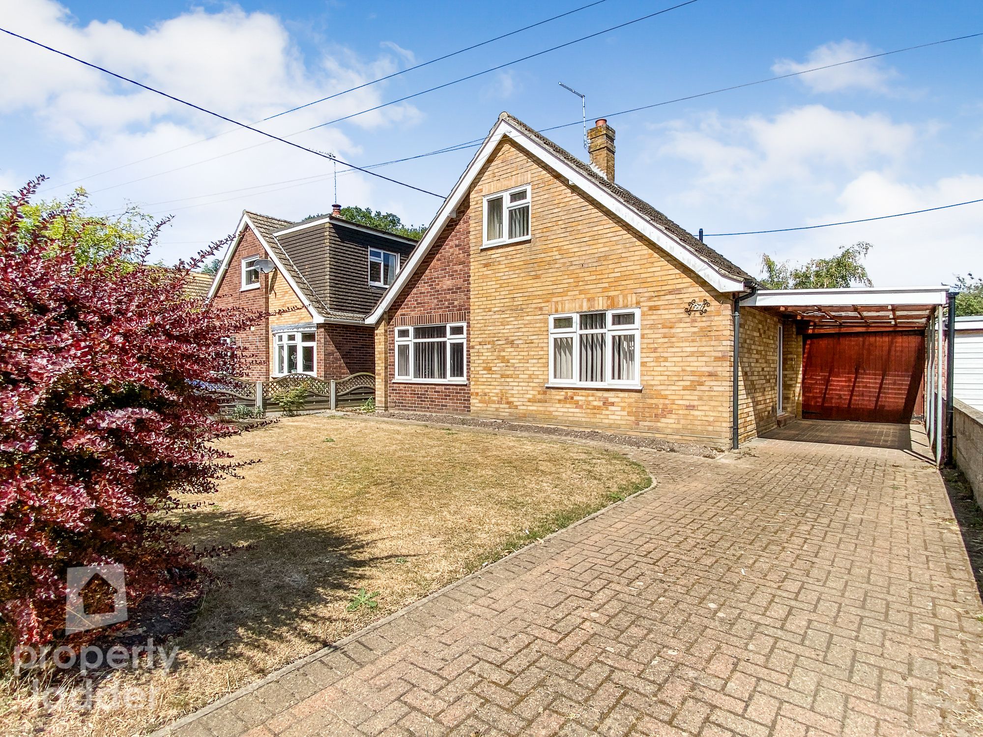3 bed property for sale in Post Office Road, Frettenham, Norwich NR12