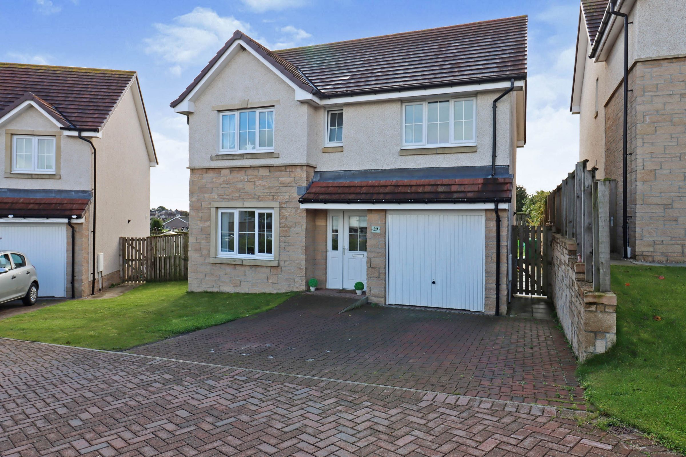 4 bed detached house for sale in Jennie Lee Road, Cowdenbeath KY4 Zoopla