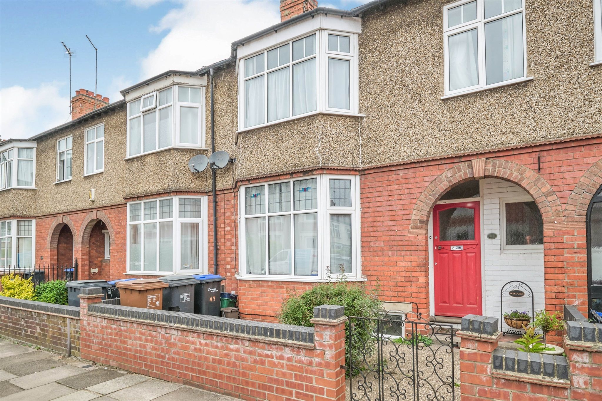 3 bed terraced house for sale in Broadway, Abington, Northampton NN1