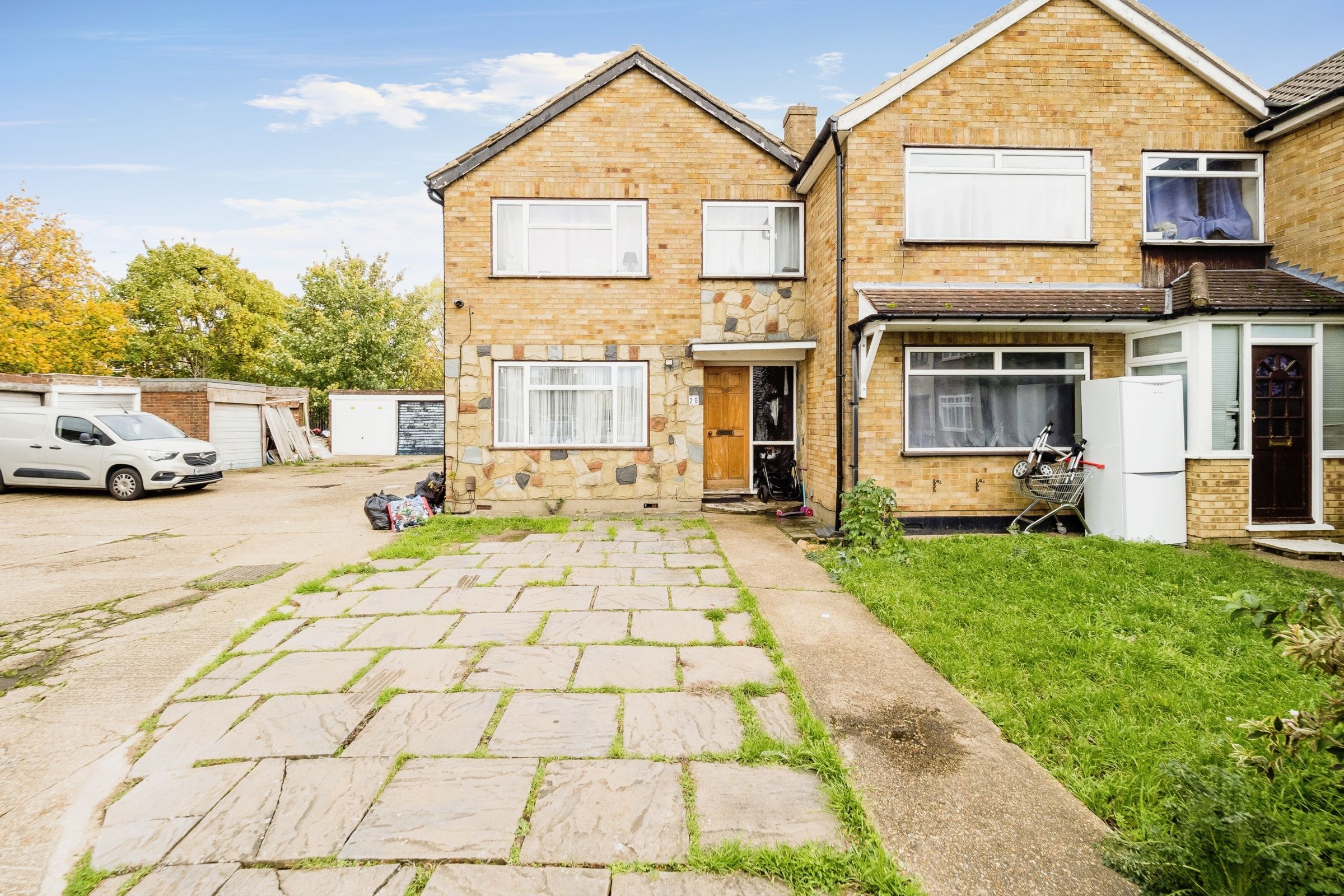 3 bed end terrace house for sale in St. Matthews Close, Rainham RM13