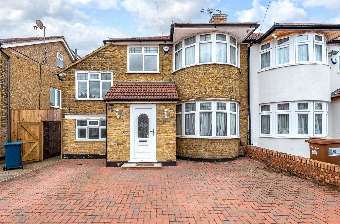 5 bed semidetached house for sale in Ventnor Avenue, Stanmore