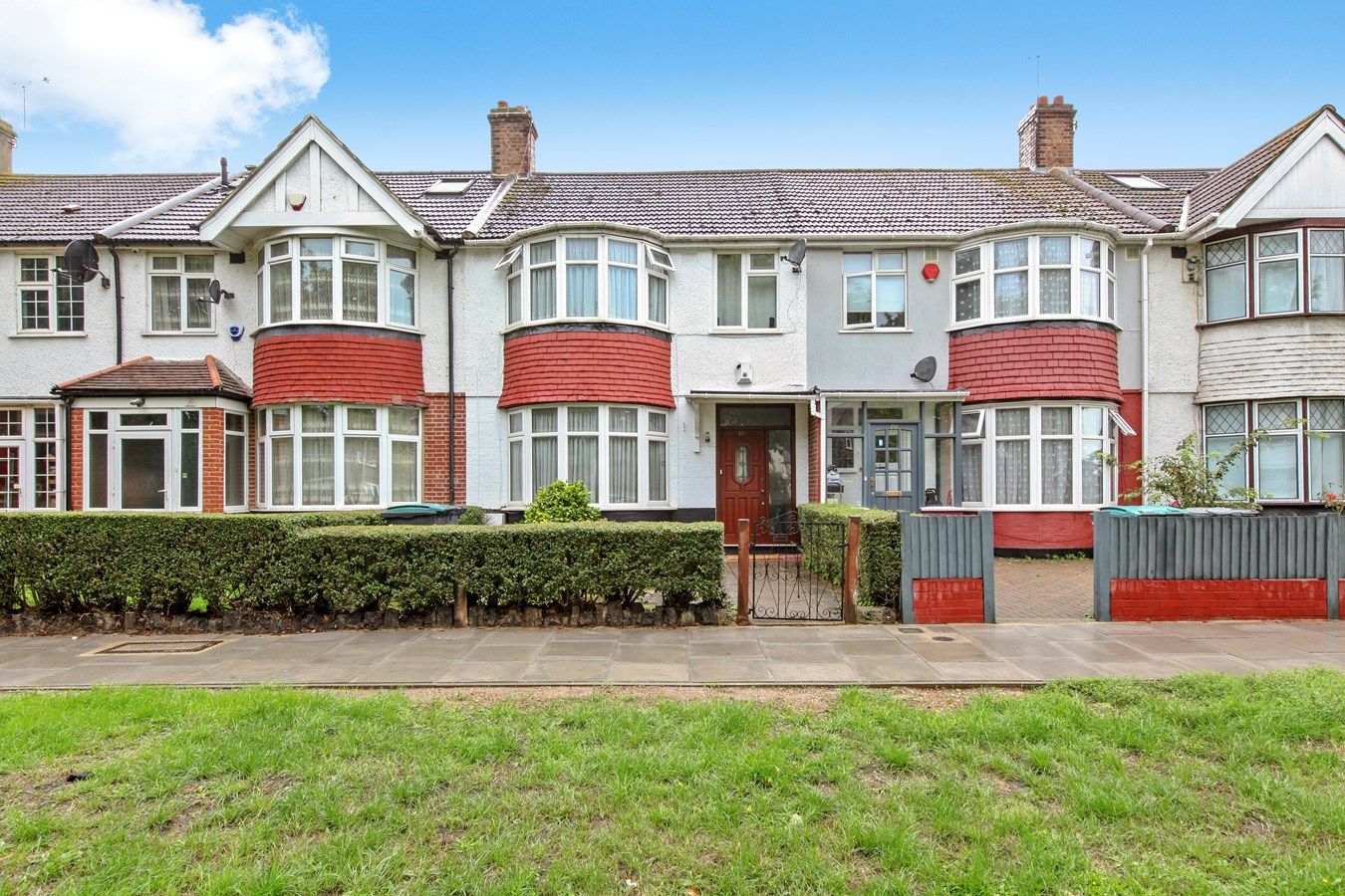 3 bed property for sale in Downhills Way, London N17 Zoopla