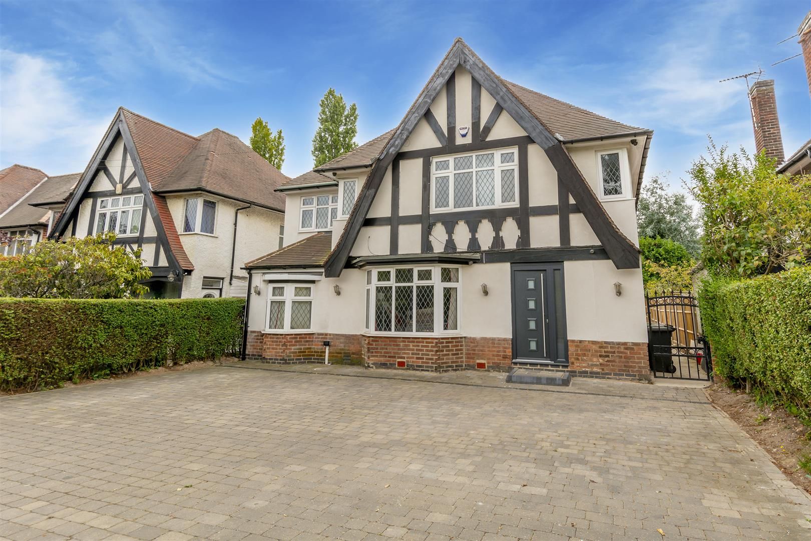 4 bed detached house for sale in Derby Road, Beeston, Nottingham NG9