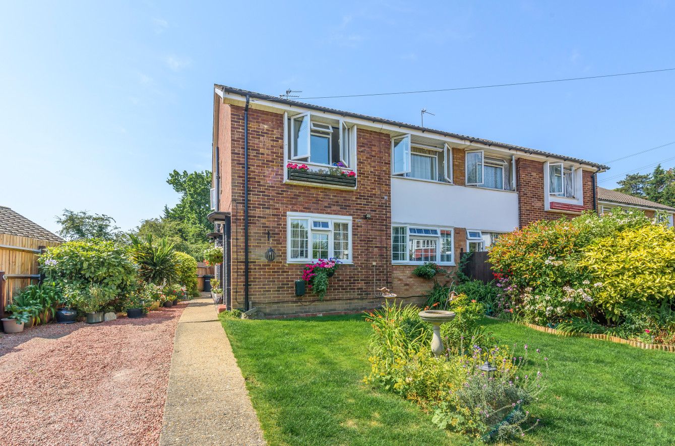 2 bed for sale in Balder Rise, London SE12 Zoopla