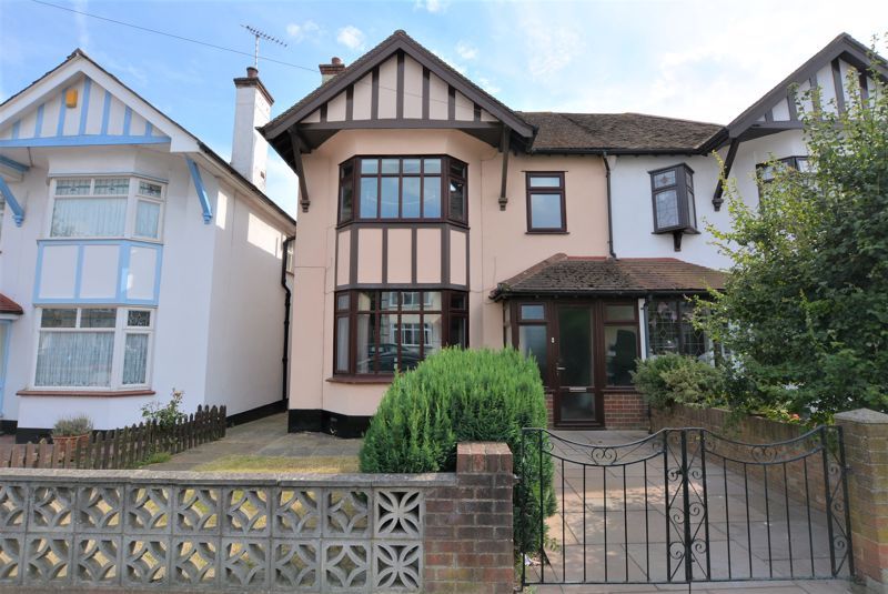 5 bed semidetached house for sale in Ambleside Drive, SouthendOnSea