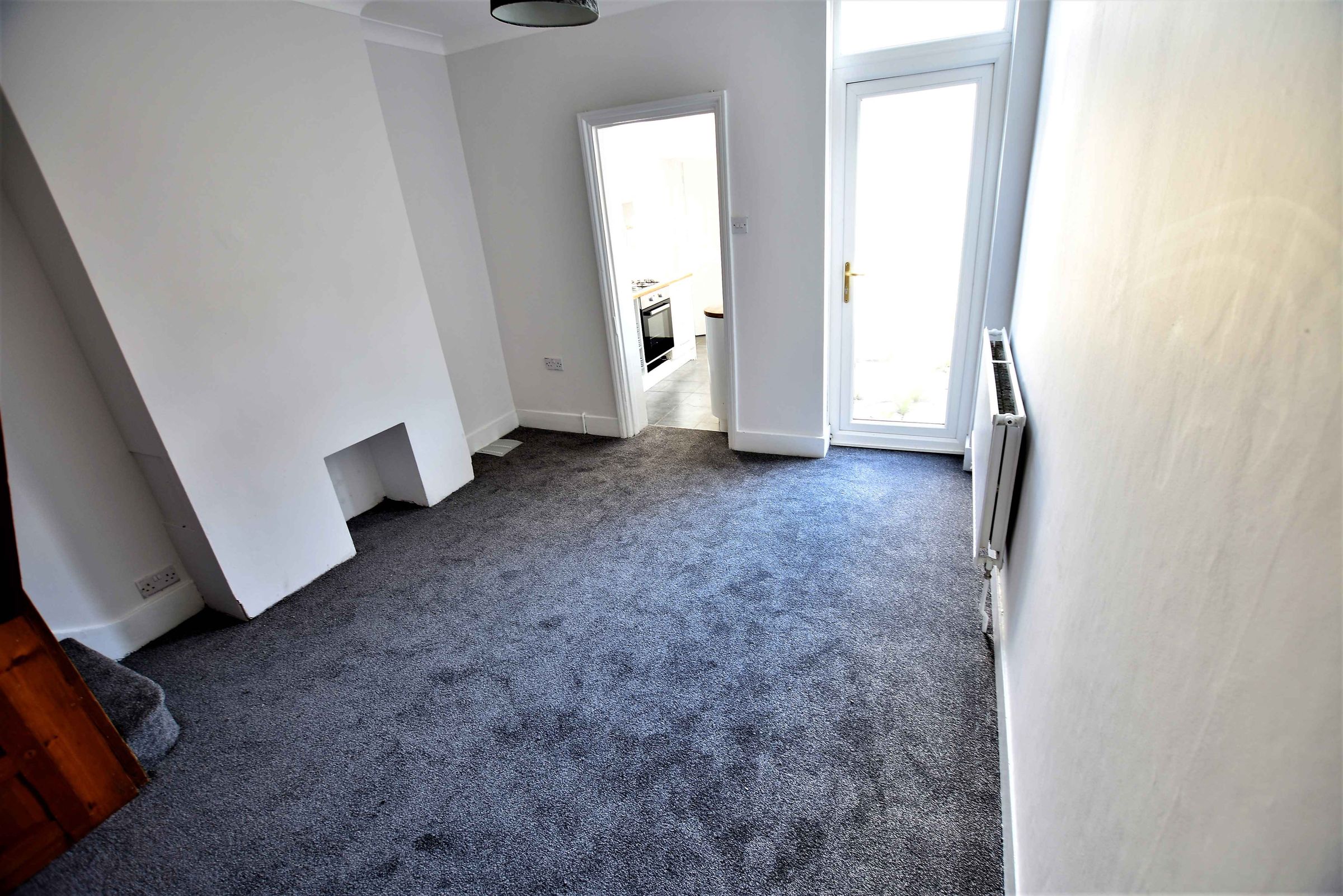 2 bed cottage for sale in Hounslow Road, Hanworth, Middlesex TW13 Zoopla